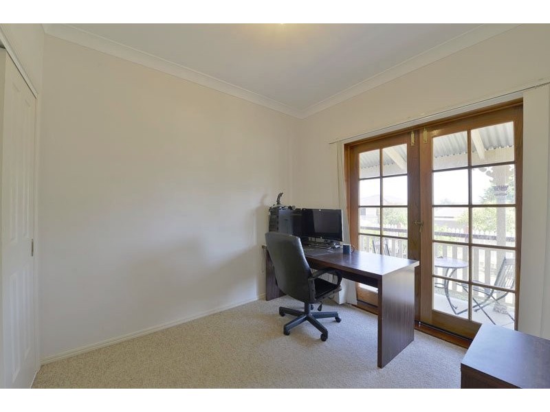 9 Flora Link, Springfield Lakes QLD 4300