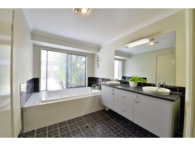 37 Orchard Crescent, Springfield Lakes QLD 4300