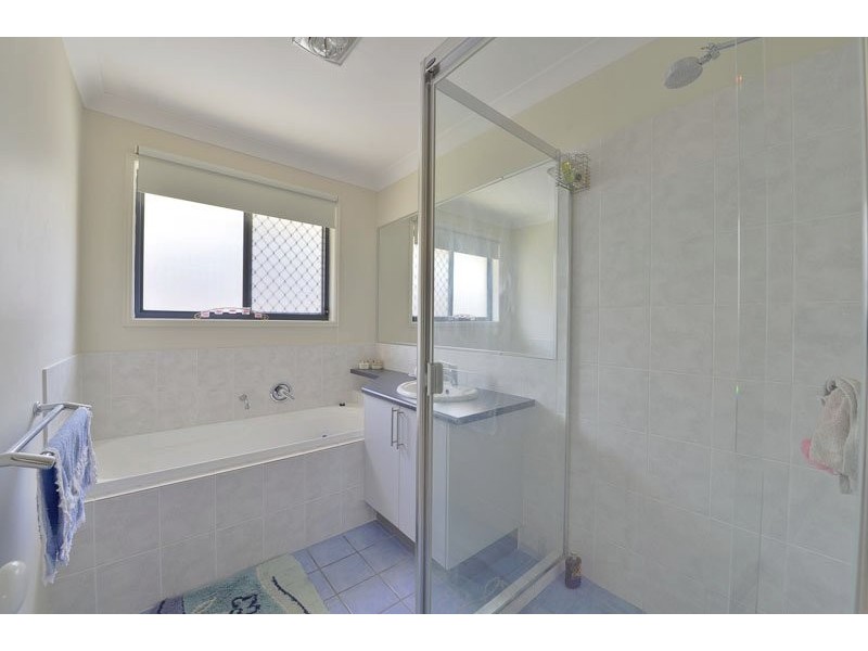 16 Riverside Crescent, Springfield Lakes QLD 4300