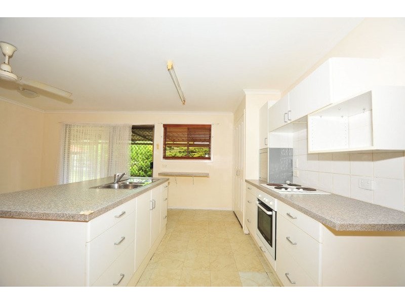 15 Garden Road, Camira QLD 4300