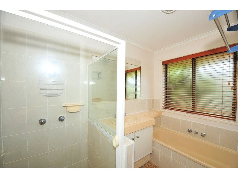 15 Garden Road, Camira QLD 4300