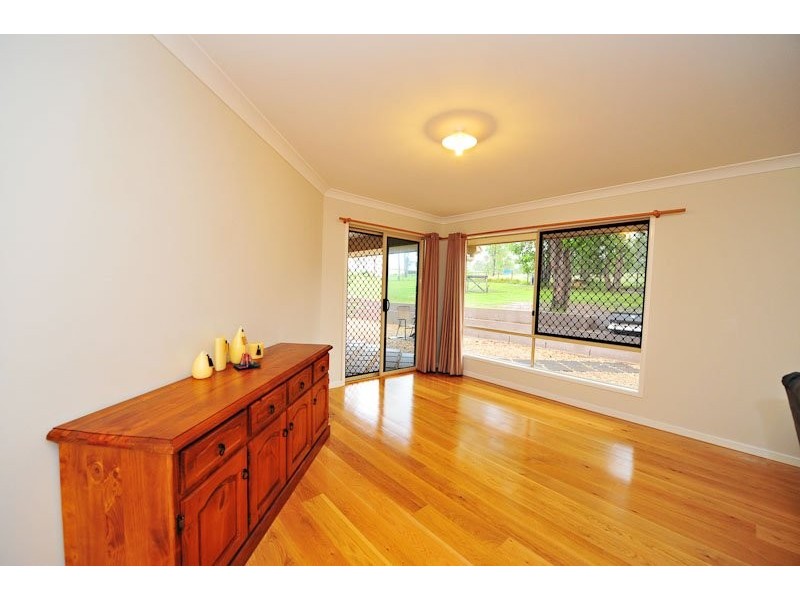 10 Waugh Court, New Beith QLD 4124