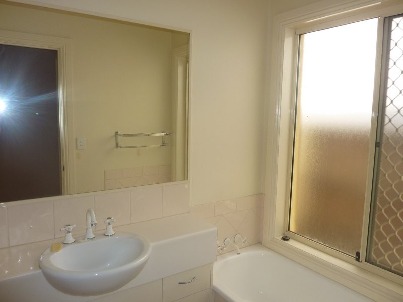 19 Montello Circuit, Springfield Lakes QLD 4300