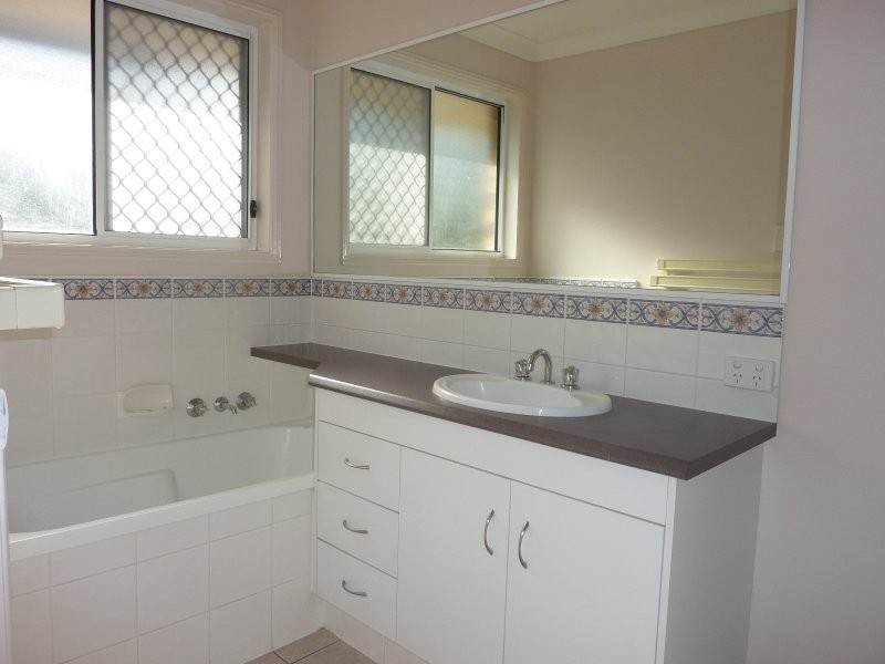 12 Vistula Ave, Springfield QLD 4300