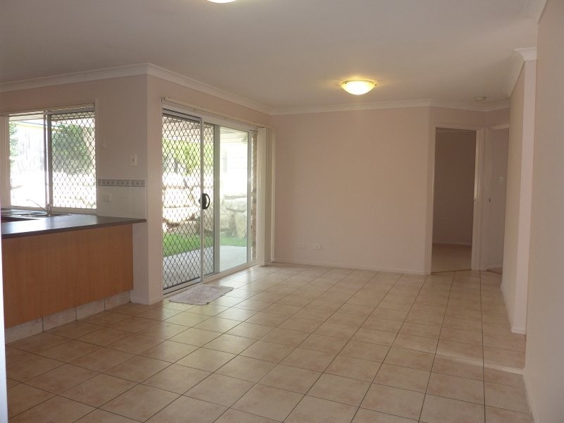 12 Vistula Ave, Springfield QLD 4300