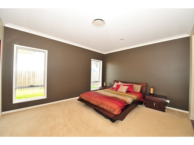 26 The Promenade, Springfield Lakes QLD 4300