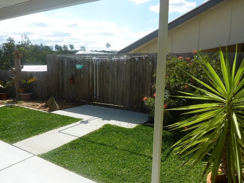 7 Horizon Drive, Springfield Lakes QLD 4300