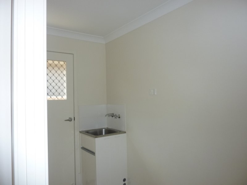 4 Hillsbourough Place, Springfield Lakes QLD 4300