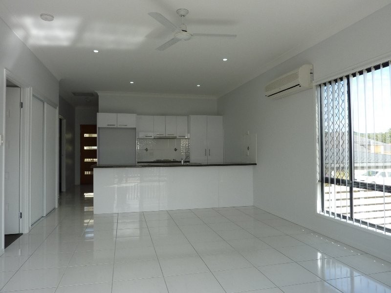 12 Yellowstone Way, Springfield Lakes QLD 4300