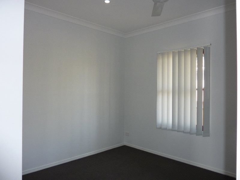 12 Yellowstone Way, Springfield Lakes QLD 4300