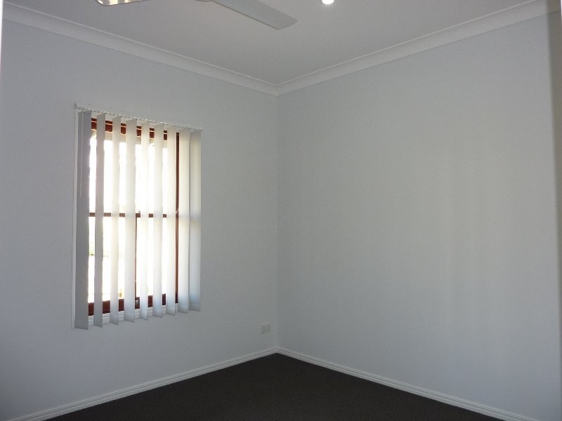 12 Yellowstone Way, Springfield Lakes QLD 4300