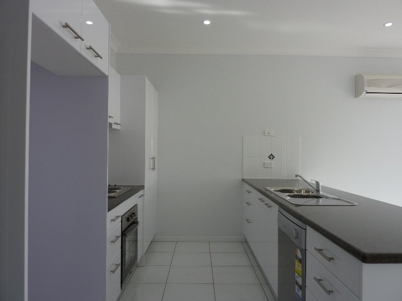 12 Yellowstone Way, Springfield Lakes QLD 4300