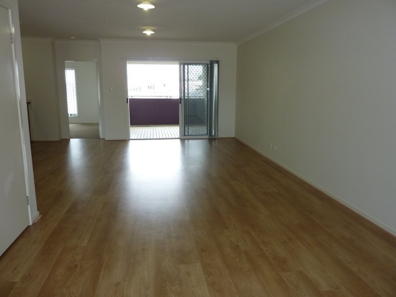 9 Alton Towers Street, Springfield Lakes QLD 4300