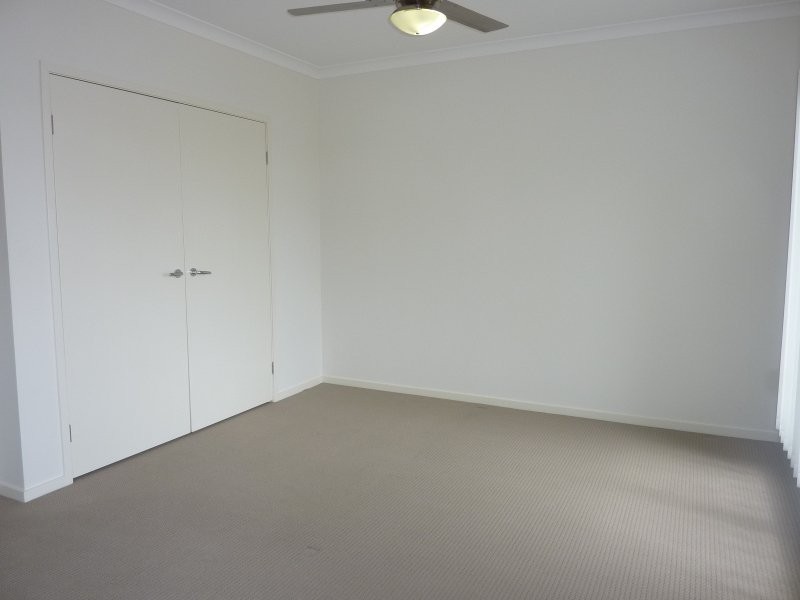 9 Alton Towers Street, Springfield Lakes QLD 4300