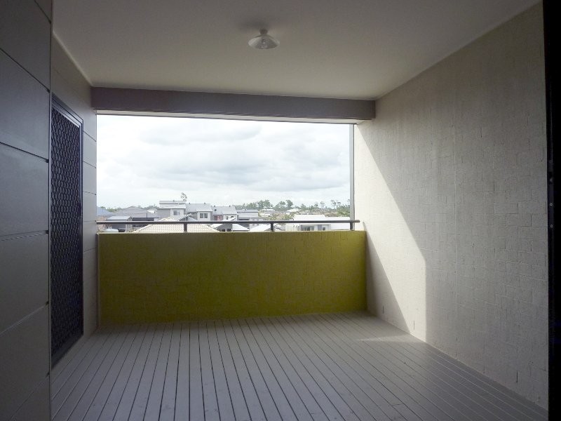 9 Alton Towers Street, Springfield Lakes QLD 4300