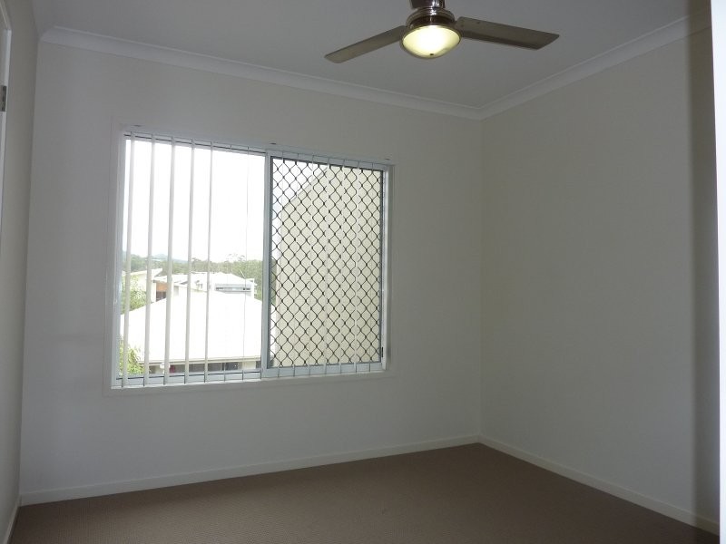 9 Alton Towers Street, Springfield Lakes QLD 4300