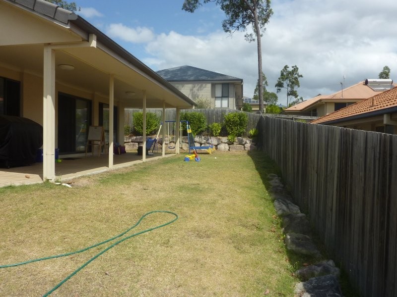 4 Dew Close, Springfield Lakes QLD 4300