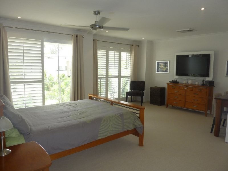 24 Atlantic Drive, Springfield Lakes QLD 4300