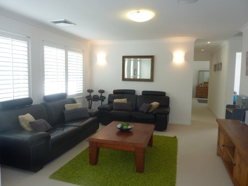 24 Atlantic Drive, Springfield Lakes QLD 4300