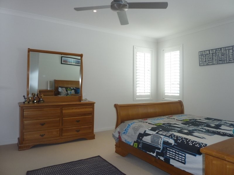 24 Atlantic Drive, Springfield Lakes QLD 4300