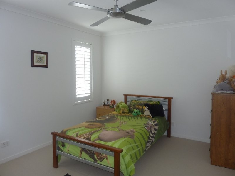 24 Atlantic Drive, Springfield Lakes QLD 4300