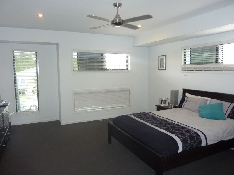 2 Patricius Place, Augustine Heights QLD 4300