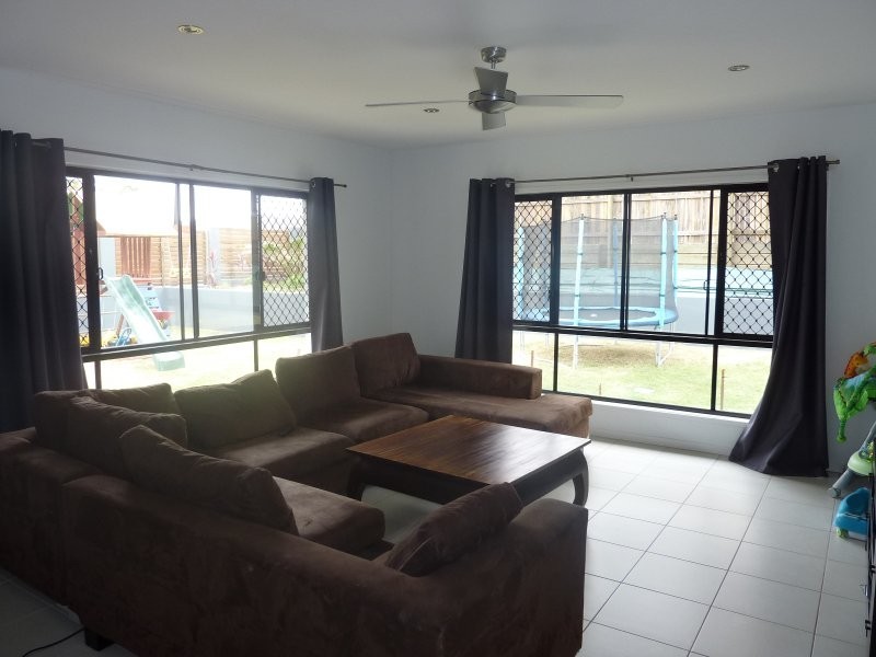 2 Patricius Place, Augustine Heights QLD 4300