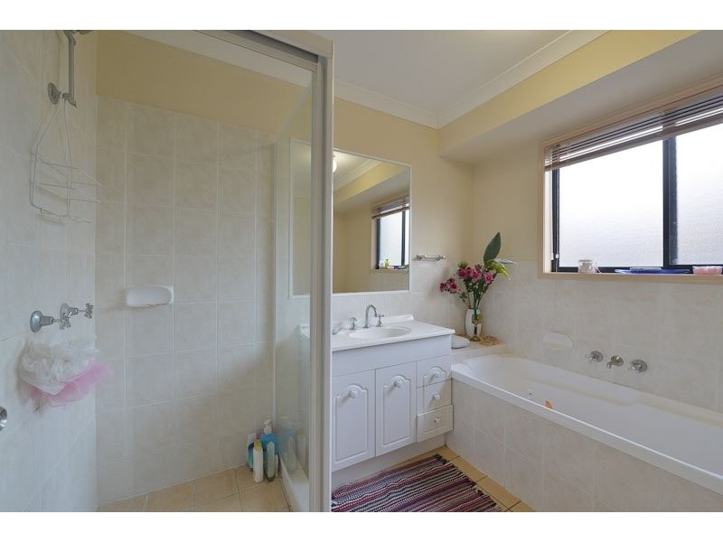 56 Berkshire Place, Springfield Lakes QLD 4300