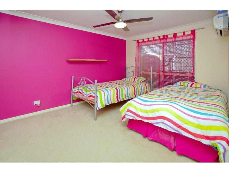 37 Viewpoint Drive, Springfield Lakes QLD 4300