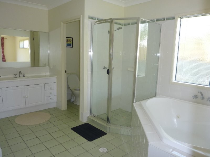 55 Lavender Street, Springfield Lakes QLD 4300