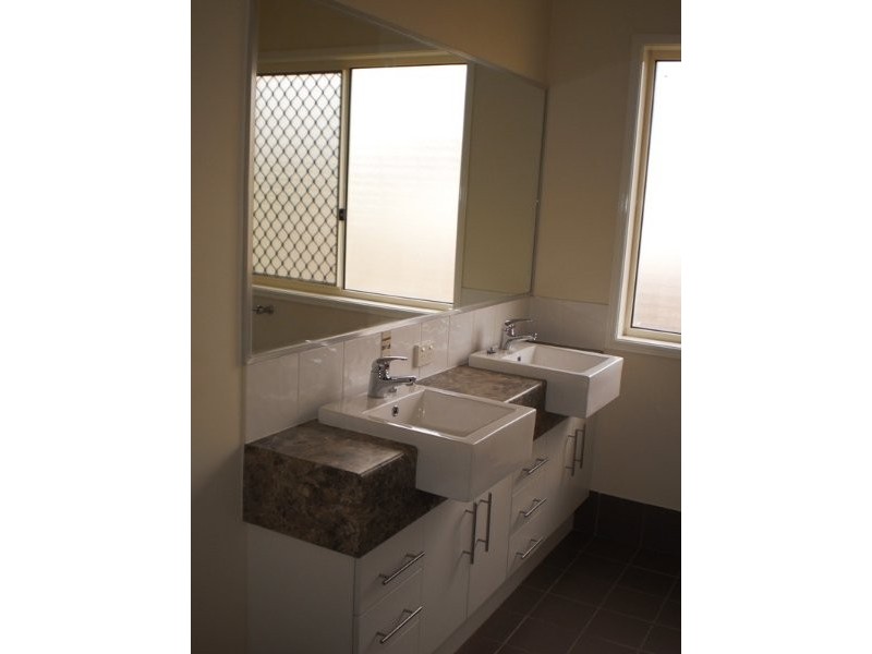 43 Riverine Drive, Springfield Lakes QLD 4300