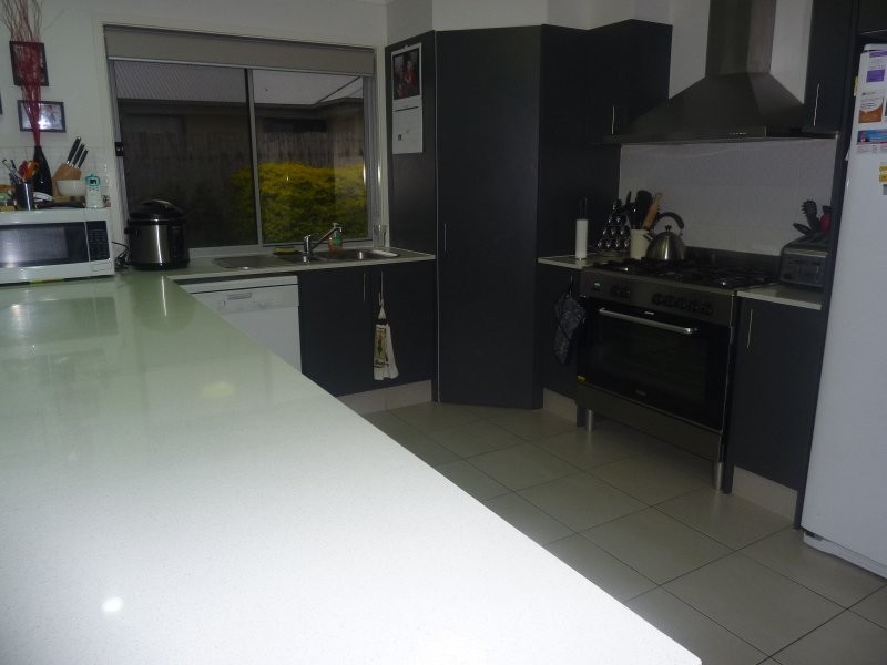 60 Bathersby Cresent, Augustine Heights QLD 4300