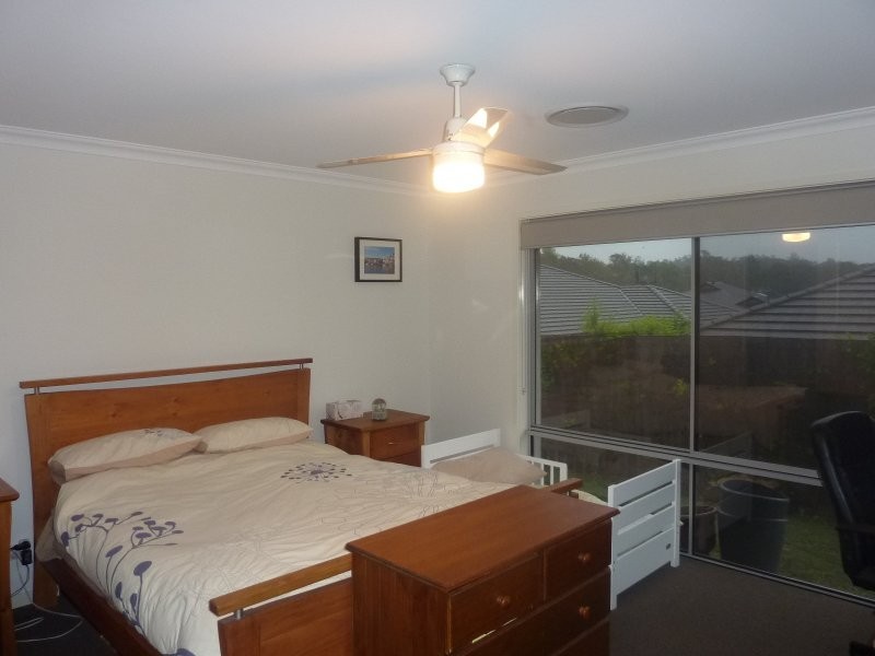 60 Bathersby Cresent, Augustine Heights QLD 4300