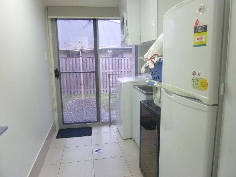 60 Bathersby Cresent, Augustine Heights QLD 4300