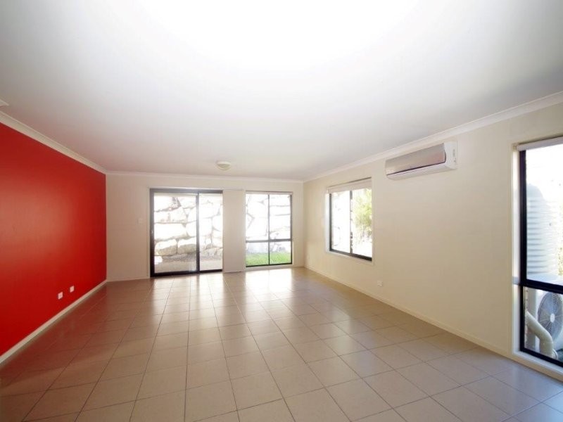 48 Siedofsky Street, Redbank Plains QLD 4301