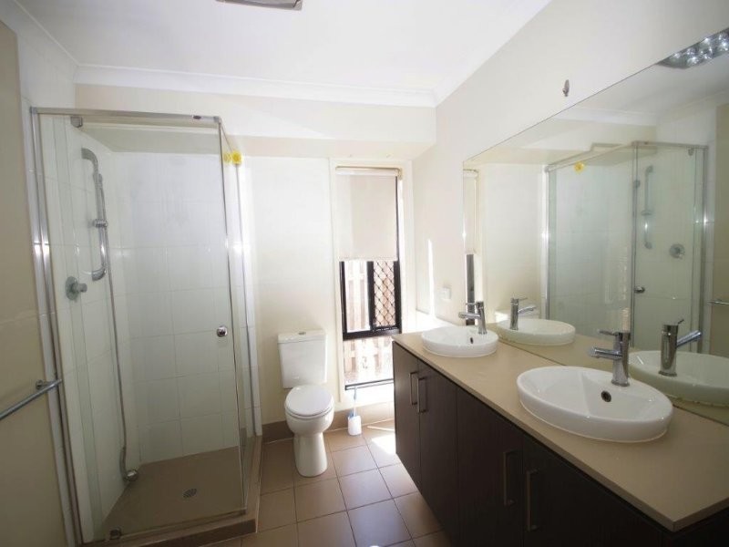 48 Siedofsky Street, Redbank Plains QLD 4301