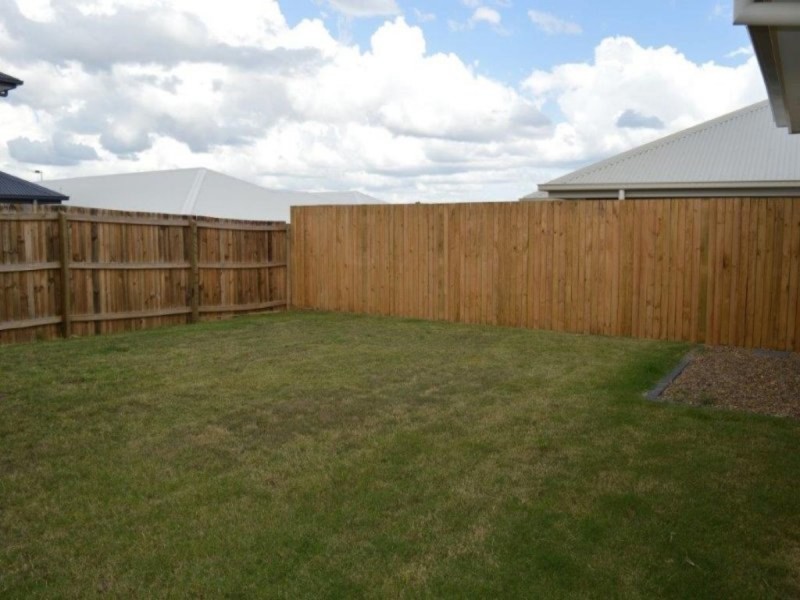 23 Lillypilly Drive, Ripley QLD 4306