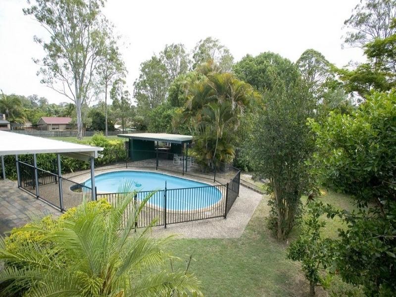 32 Parkway Road, Daisy Hill QLD 4127