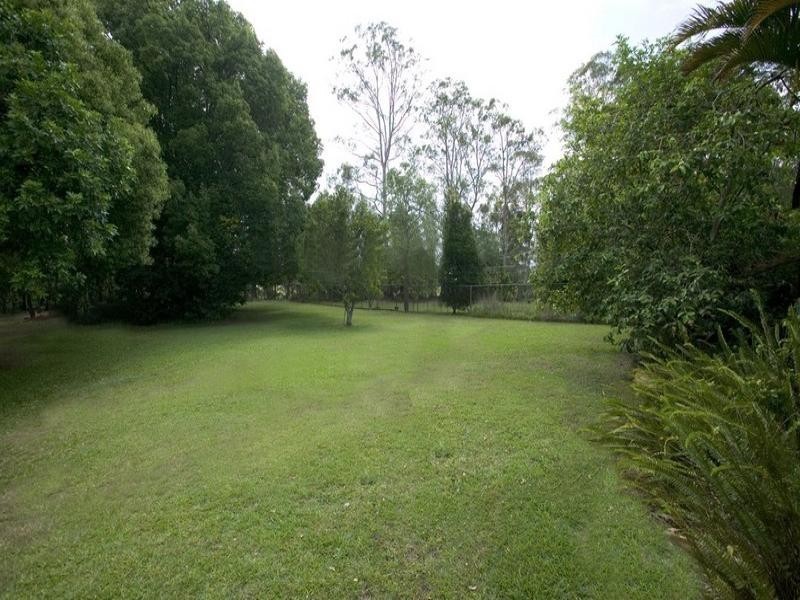 32 Parkway Road, Daisy Hill QLD 4127