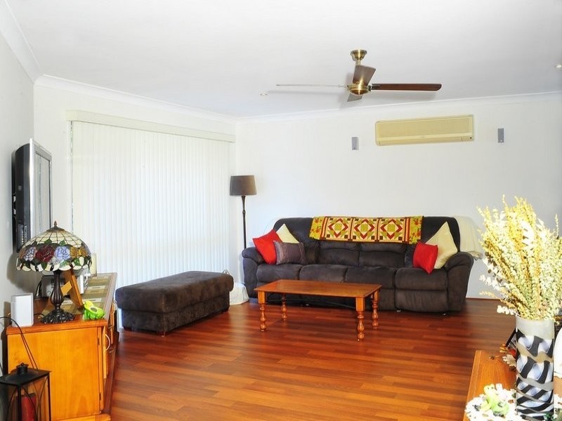13 Magenta Court, Mount Warren Park QLD 4207