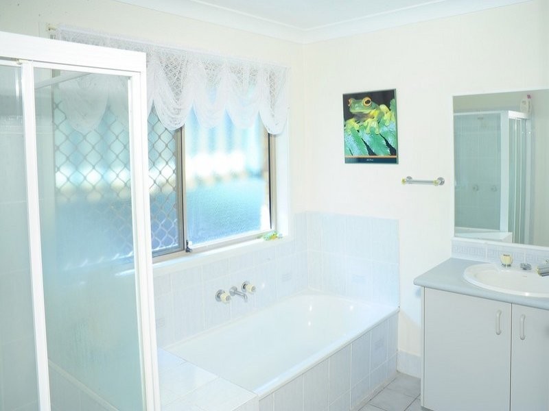 13 Magenta Court, Mount Warren Park QLD 4207