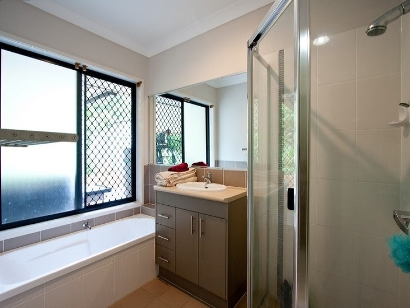31 Sewell Road, Tanah Merah QLD 4128