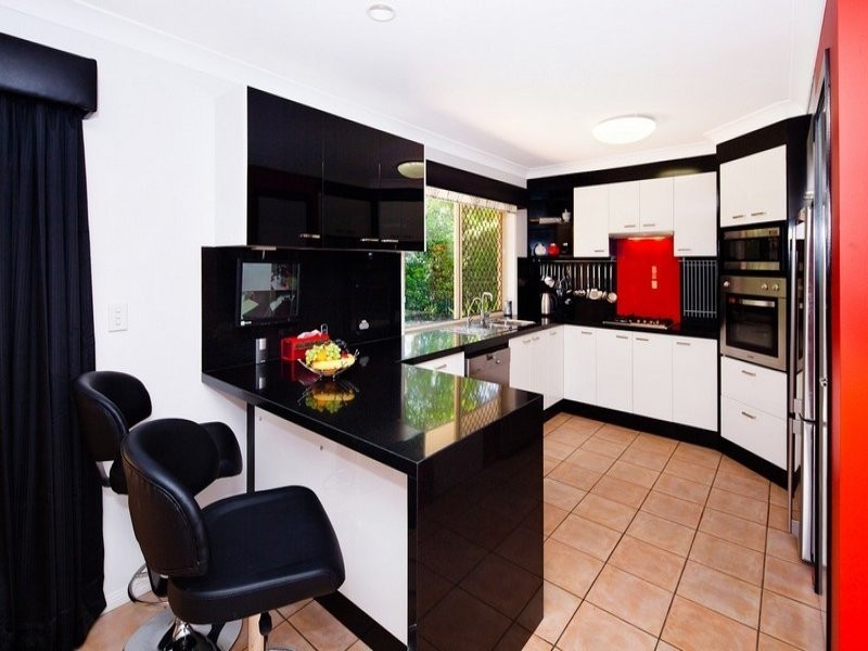 37 Oak Street, Shailer Park QLD 4128