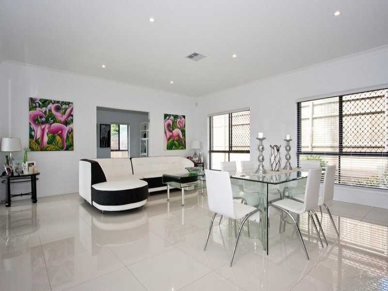 15 Hester Street, Shailer Park QLD 4128