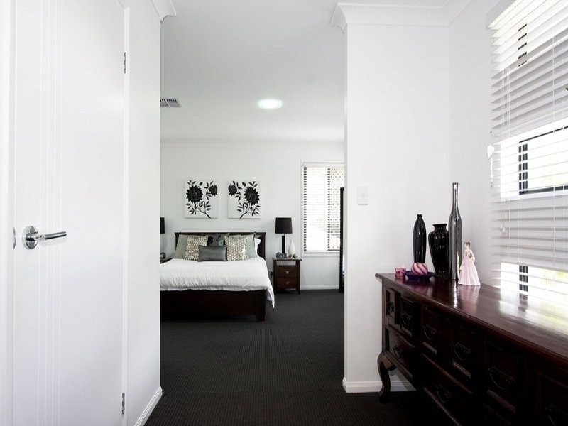 15 Hester Street, Shailer Park QLD 4128