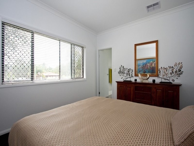 15 Hester Street, Shailer Park QLD 4128