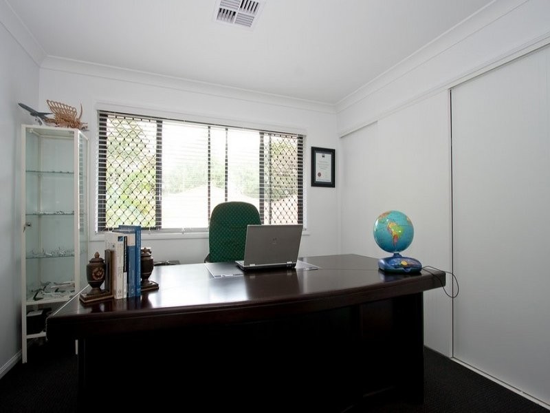 15 Hester Street, Shailer Park QLD 4128