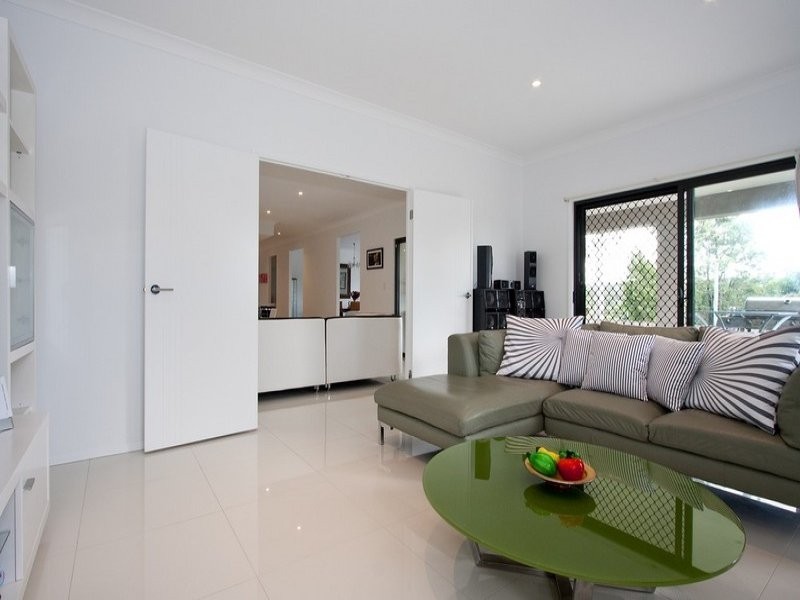 15 Hester Street, Shailer Park QLD 4128