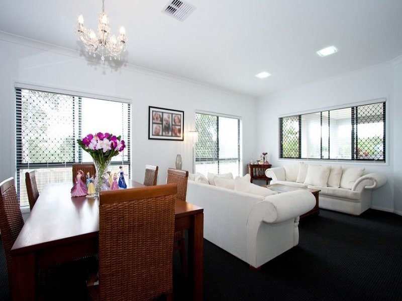 15 Hester Street, Shailer Park QLD 4128