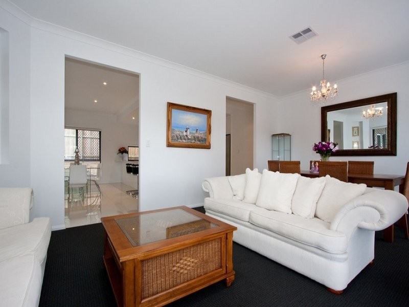 15 Hester Street, Shailer Park QLD 4128